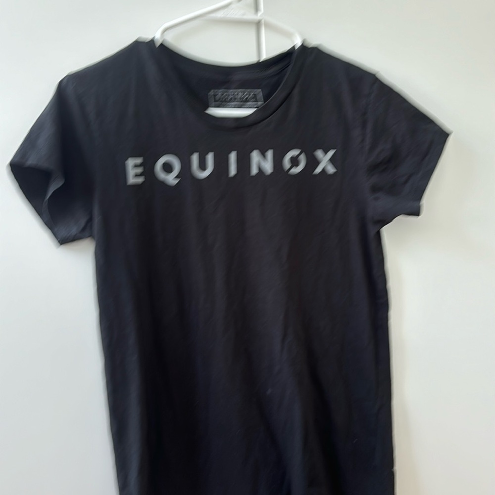 Women’s equinox black tshirt
